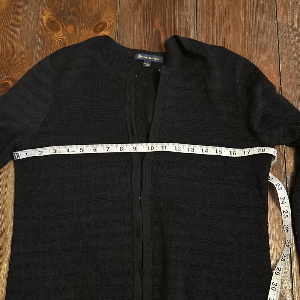 Brooks Brothers Hook and Eye Black Cardigan Sweater - Picture 7 of 8